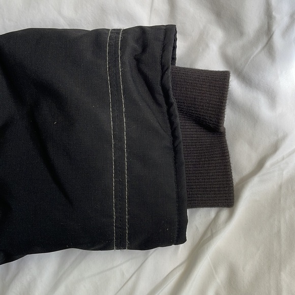 Puma Entertainment Weekly Staff/Crew Hooded Parka Size Medium - Picture 9 of 9